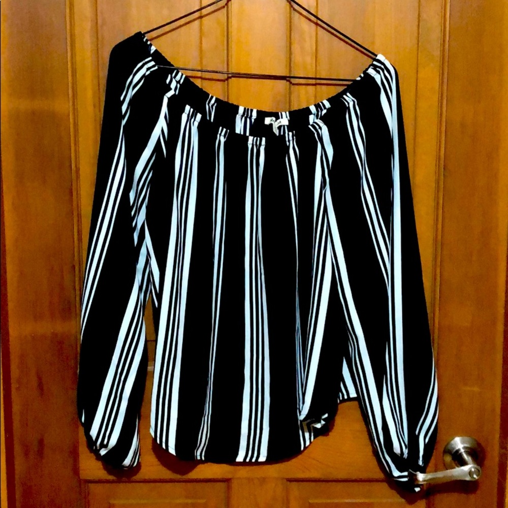 Women’s Cute Stripped Top